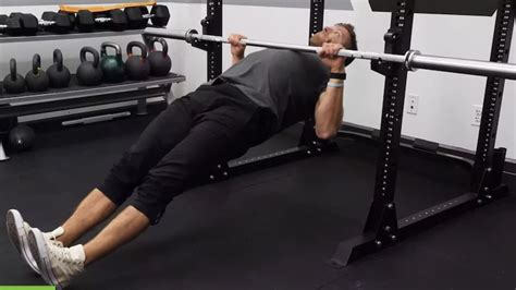 How to Do the Inverted Row — Benefits, Variations, and More ...