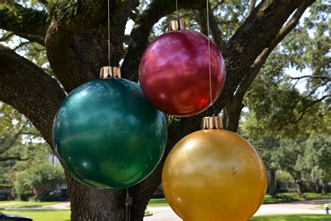 20+30+ Outdoor Christmas Ball Ornaments – HOMYRACKS