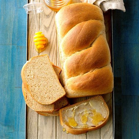 Our Guide to 25 Different Types of Bread | Taste of Home