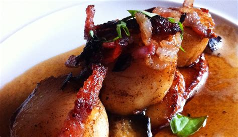 Scallops with Bacon, Black Pudding & Apple - Cooking Pete