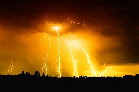 How to Photograph Lightning | Skylum How-to | Yellow aesthetic, Neon ...