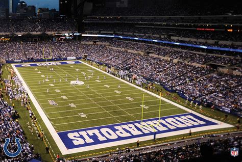 Watch the Indianapolis Colts play at the Lucas Oil Stadium ...