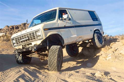 4x4 Van Off-Road At King Of The Hammers 2020 - FOUR WHEELER NETWORK