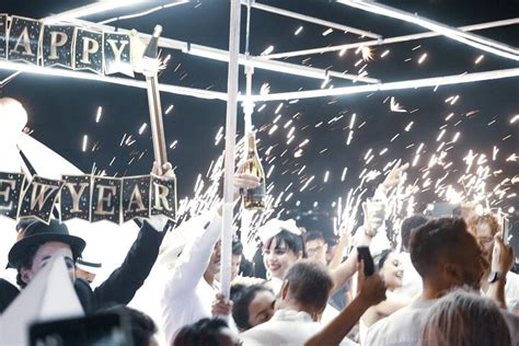 NYE 2023 All White Boat Party Celebration | Cancun, Mexico