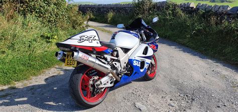 Suzuki TL1000R Review - Suzuki's Forgotten Superbike