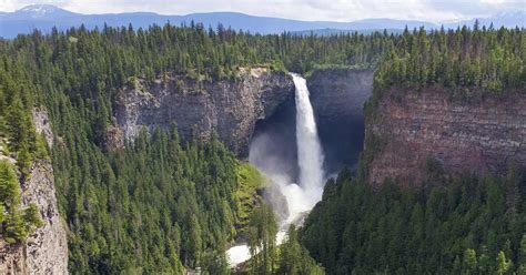 Helmcken Falls in British Columbia, Canada | Adventures.com