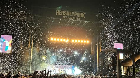 Blink-182 - All The Small Things - Live - 5/27/2023 - Hersheypark ...