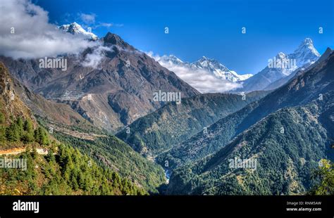 Panorama of the Himalayan Mountain Range in Nepal Stock Photo - Alamy