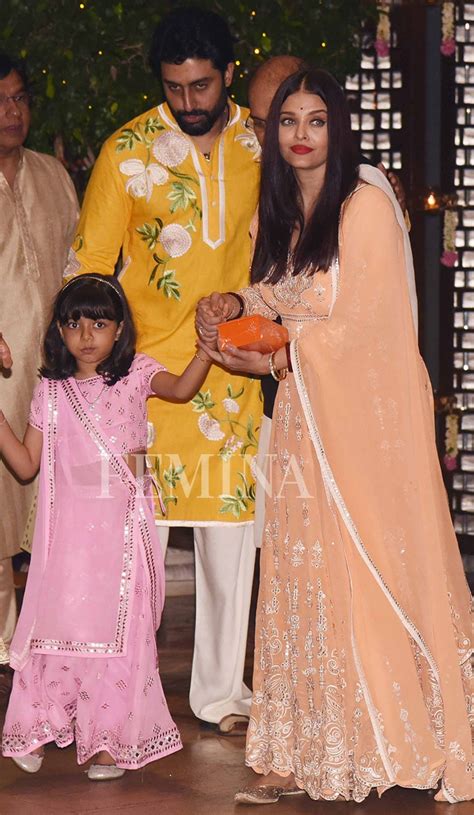 Aaradhya Bachchan is a cute lil’ fashionista | Femina.in