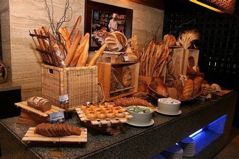 Pin by Shade Rashid on Buffet Ideas | Food stations, Wedding reception ...