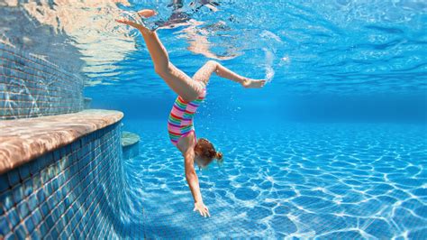 20 Classic Swimming Pool Games for Kids - Tinybeans