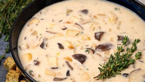 A Deliciously Tasty Oyster Mushroom Soup Recipe