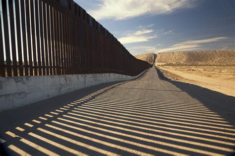 Border wall came with high cost and low benefit for U.S. workers ...