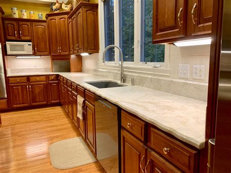 Quartzite Taj Mahal - Craftsman - Kitchen - Indianapolis - by Indy ...