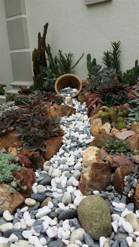 30+ Front Yard Rock Landscape Design – DECOOMO