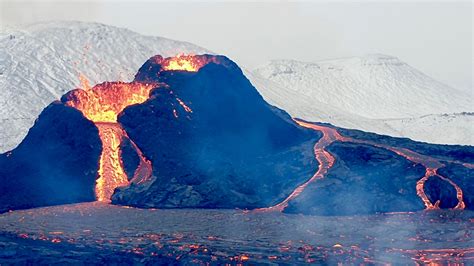 Watch Hypnotic Drone Footage of Boiling Lava Taken Inside Iceland ...