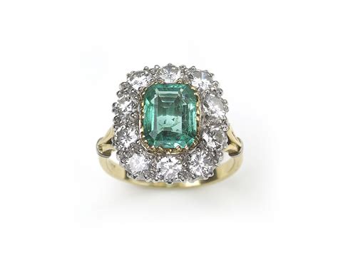 Emerald & Diamond Cluster Ring — Jewellery Discovery