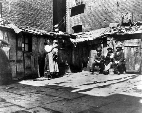 Haunting Photos Show Gritty Life in the New York Slums 130 Years Ago ...