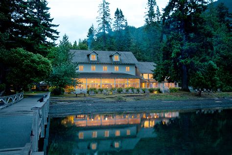 Accommodations at Lake Crescent Lodge | Olympic National Park & Forest WA