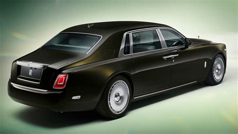 Updated 2023 Rolls-Royce Phantom Series II Has the Best Wheels on Sale ...