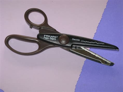 Fiskars Paper Edgers Scissor Deckle Design for Paper Crafts