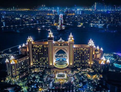 The amazing Atlantis the Palm hotel at night, a shining pearl of gulf ...