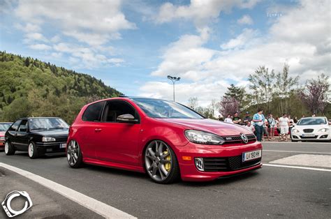 Red Volkswagen Golf Mk6 GTI | VW Golf Tuning