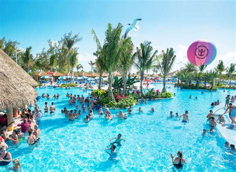 Royal Caribbean's CocoCay Water Park Is A Private Island Paradise In ...