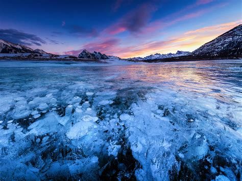 10 Frozen Lakes That Will Restore Your Faith in Winter - Photos - Condé ...