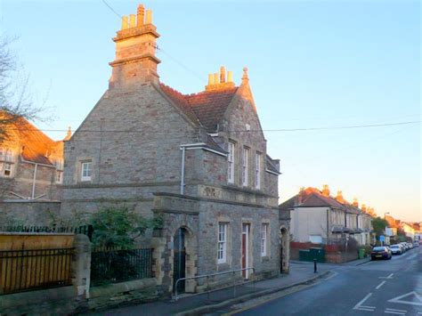 Bishop Road Primary School © Nigel Mykura cc-by-sa/2.0 :: Geograph ...