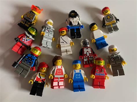 2 Mystery 1990s LEGO Minifigs - The Minifig Club