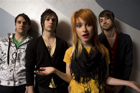 PARAMORE / RIOT! - obriski