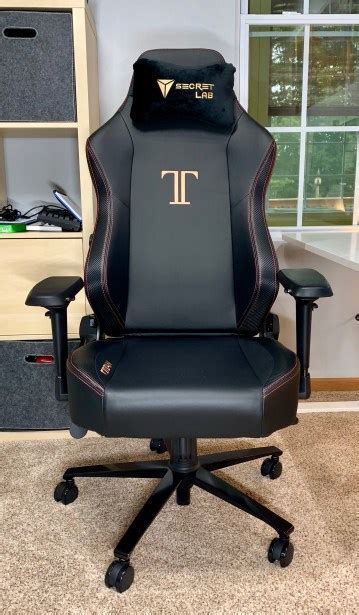 Secretlab Titan Review: Uber Comfortable Gaming Chair