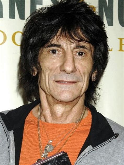 Ronnie Wood, Rolling Stones guitarist, gets a show at Youngstown's ...