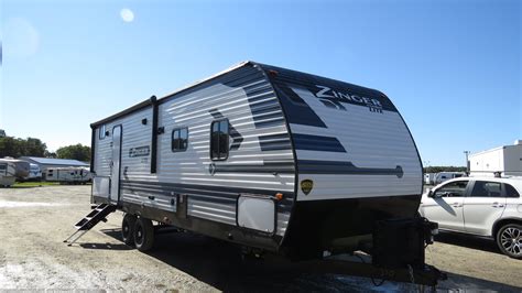 Travel Trailer - 2021 CrossRoads Zinger ZR280RB | TrailersUSA