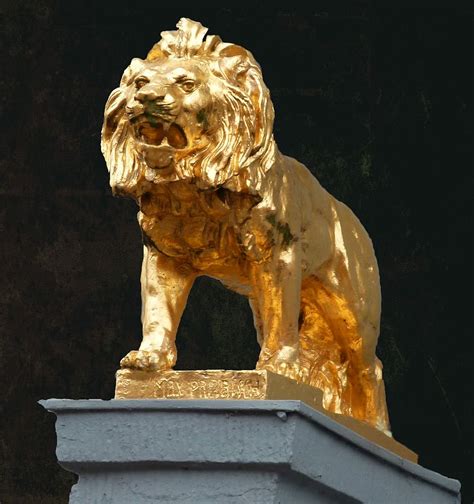 HD wallpaper: Symbol, Golden, Lion, Statue, lion statue, decoration ...