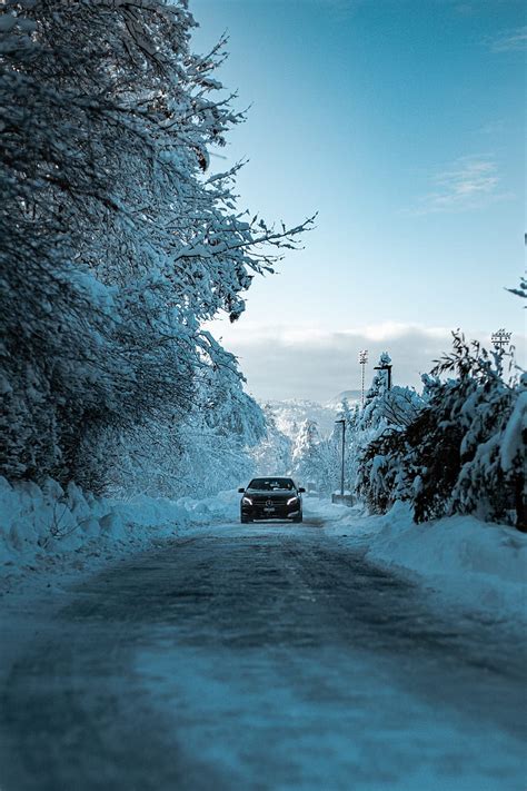 Mercedes, car, black, road, snow, winter, HD phone wallpaper | Peakpx