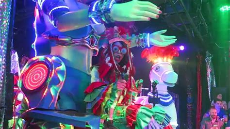 The Robot Restaurant Show Promo - YouTube