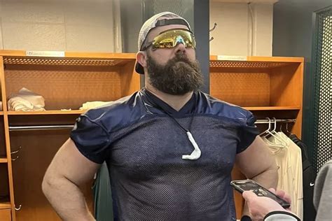 Eagles star Jason Kelce’s latest viral outfit, explained