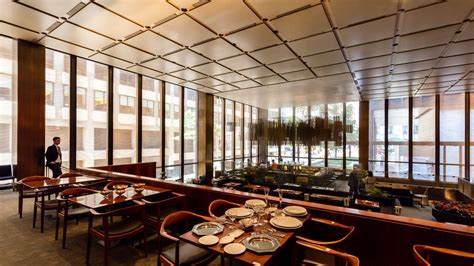 Live: The Four Seasons Restaurant’s Interiors Are Being Auctioned Off ...