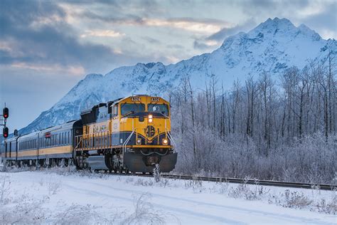 Alaska Railroad Aurora Winter Train | AlaskaTrain.com