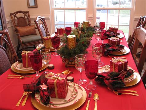 Decoration Ideas For Christmas Party : 40 Christmas Party Decorations ...