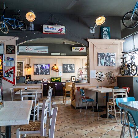 GARAGE PUB, Lecco - Menu, Prices & Restaurant Reviews - Tripadvisor