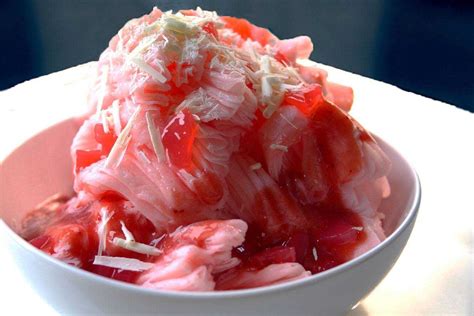 Shaved Snow - Where to Find It & How to Make It - Glutto Digest