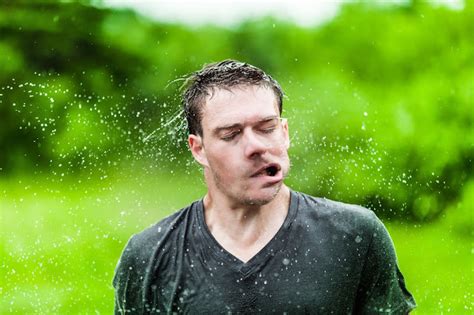 How To Deal With Excessive Sweating | Get Daily Updates