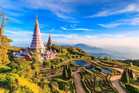 √ Famous Best Places To Visit Southeast Asia In April 2022 - Wonderfull ...