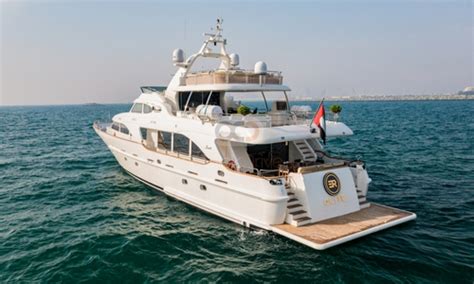 Yacht Rental Dubai | Luxury Yacht Charter AED 250/hour | Boat Rental in ...