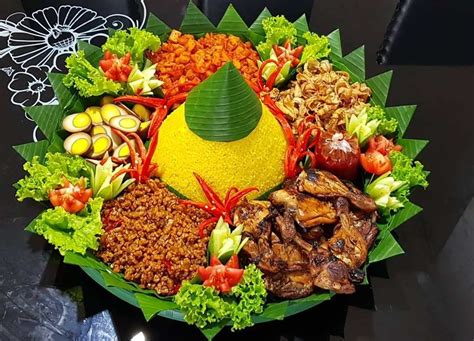 Inspirasi Cara Membuat Nasi Tumpeng Dan Hiasannya