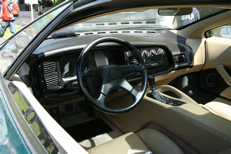 File:Jaguar XJ220 (1994) interior.jpg - Wikimedia Commons