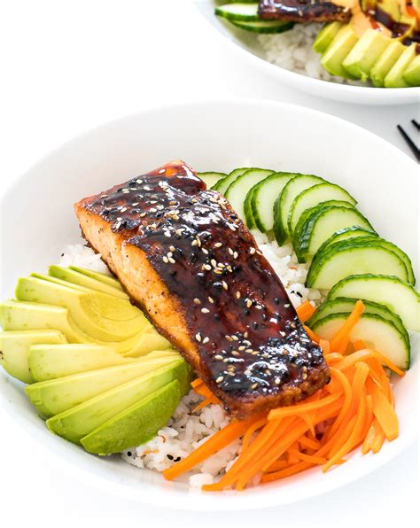 Salmon Sushi Bowls with Homemade Spicy Mayo! - Chef Savvy